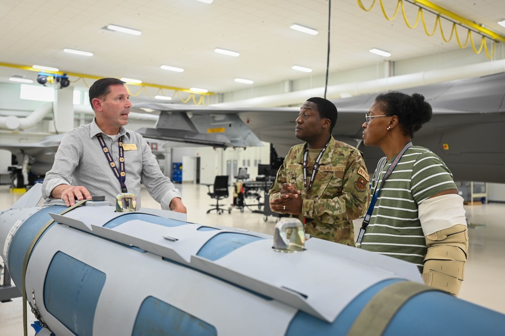 Eglin Elementary teachers visit 33rd Fighter Wing