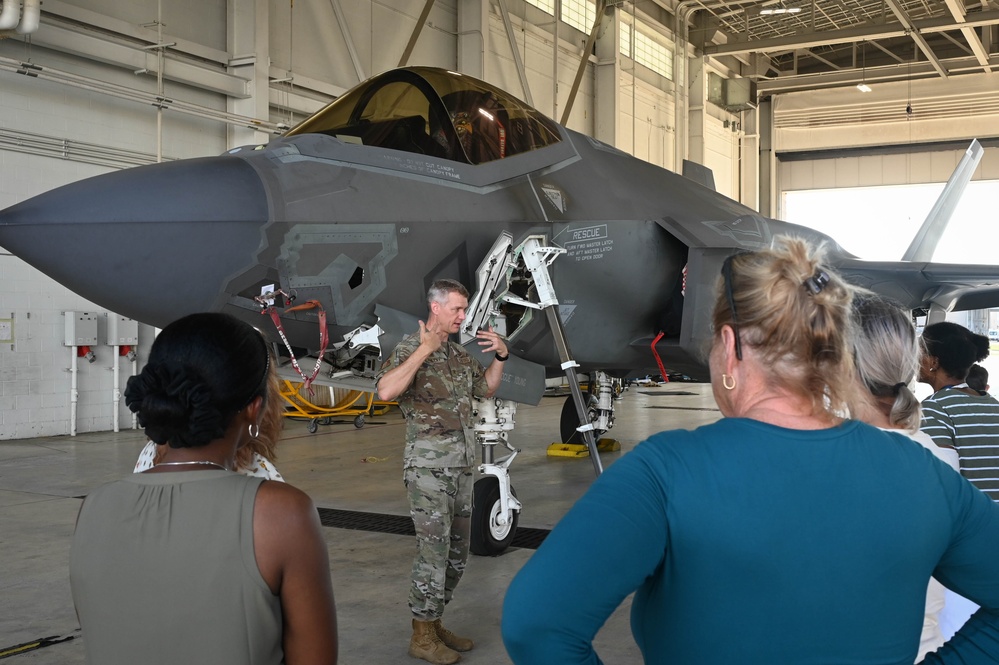 Eglin Elementary teachers visit 33rd Fighter Wing