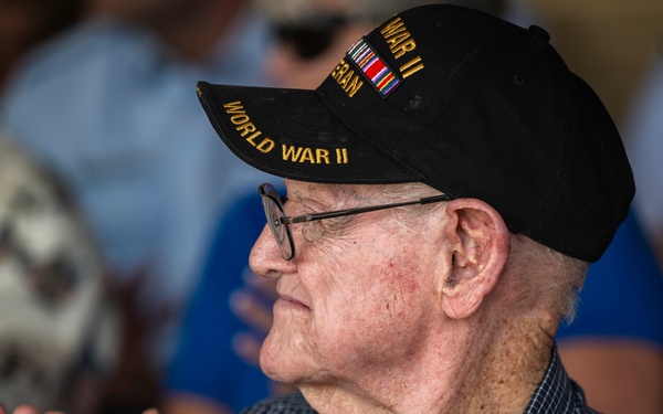 BMT recognized WW II Veterans