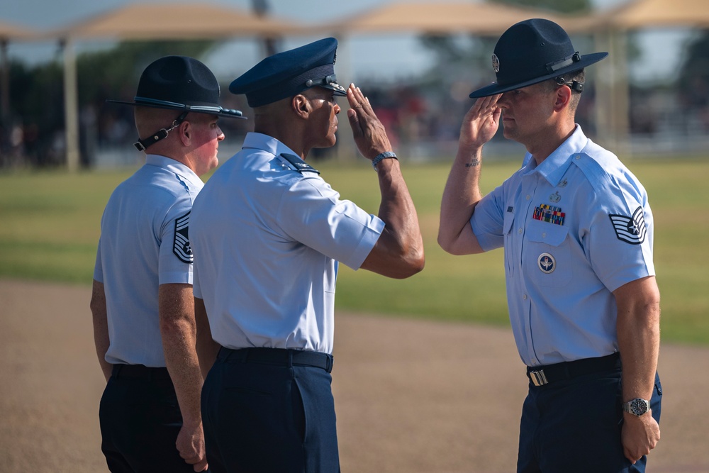 BMT recognized WW II Veterans