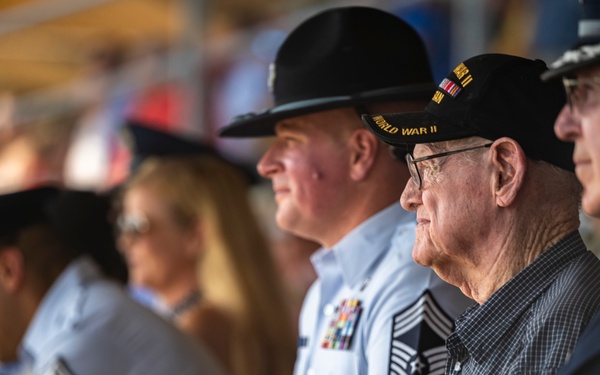 BMT recognized WW II Veterans