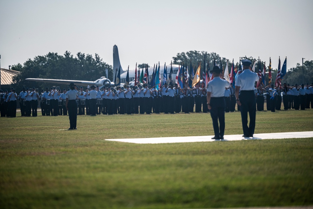 BMT recognized WW II Veterans