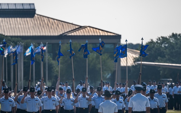 BMT recognized WW II Veterans