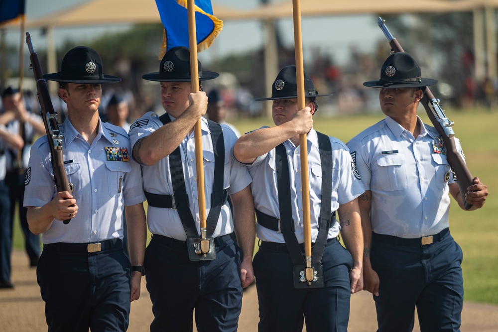 BMT recognized WW II Veterans