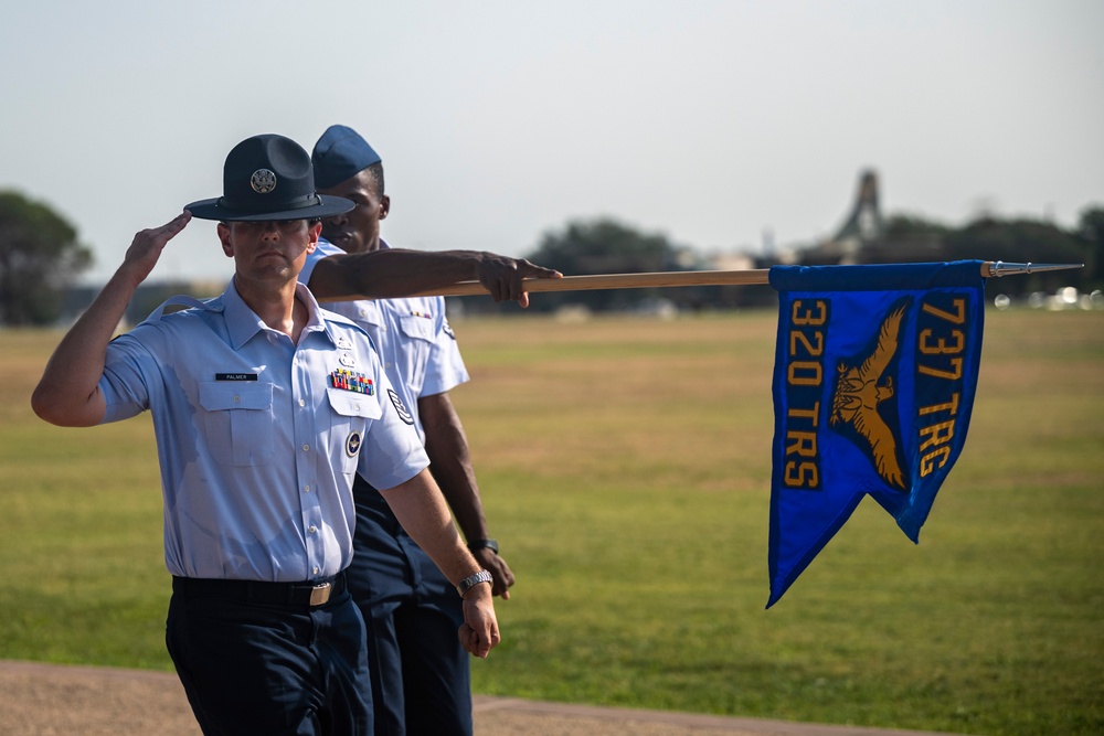 BMT recognized WW II Veterans