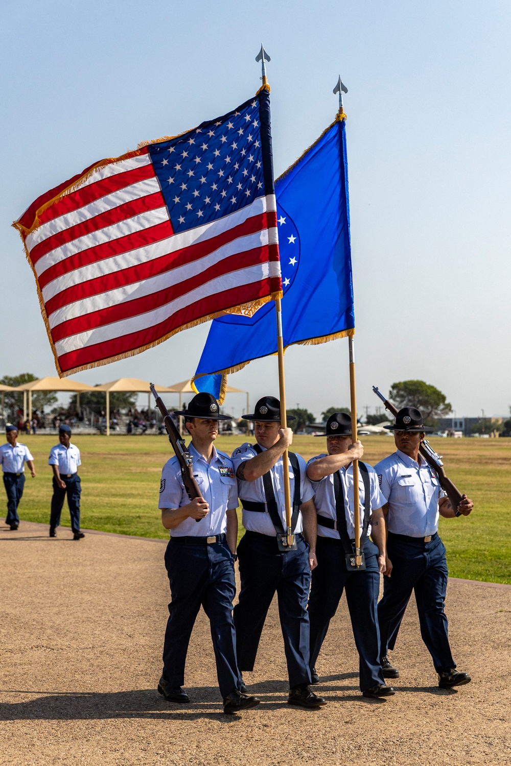 BMT recognized WW II Veterans