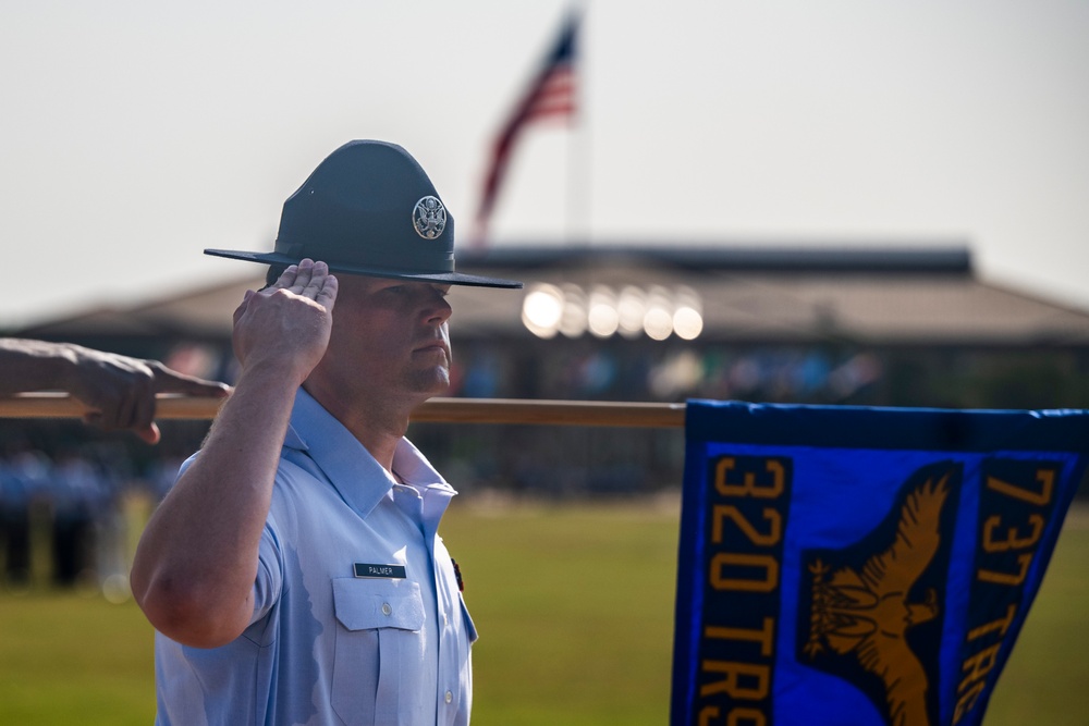 BMT recognized WW II Veterans