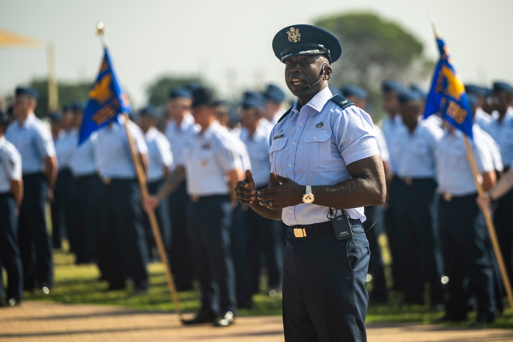 BMT recognized WW II Veterans