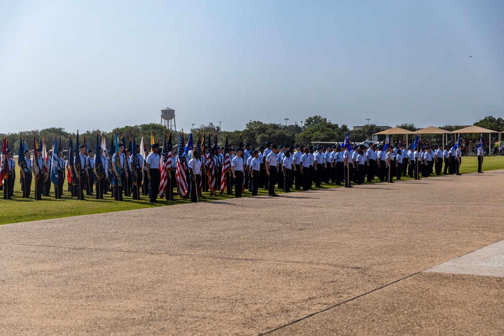 BMT recognized WW II Veterans