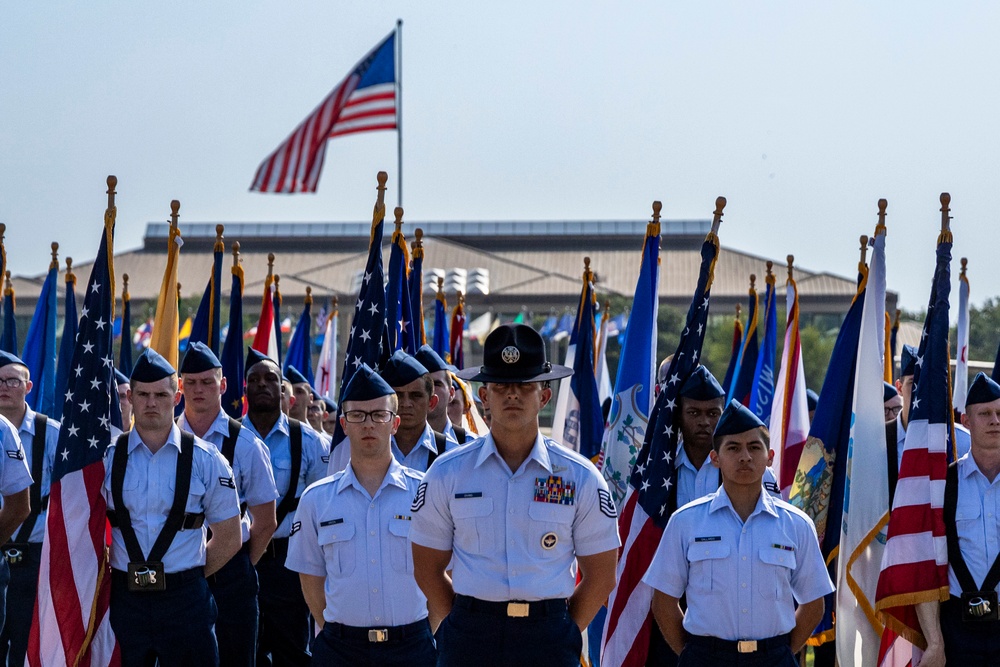 BMT recognized WW II Veterans