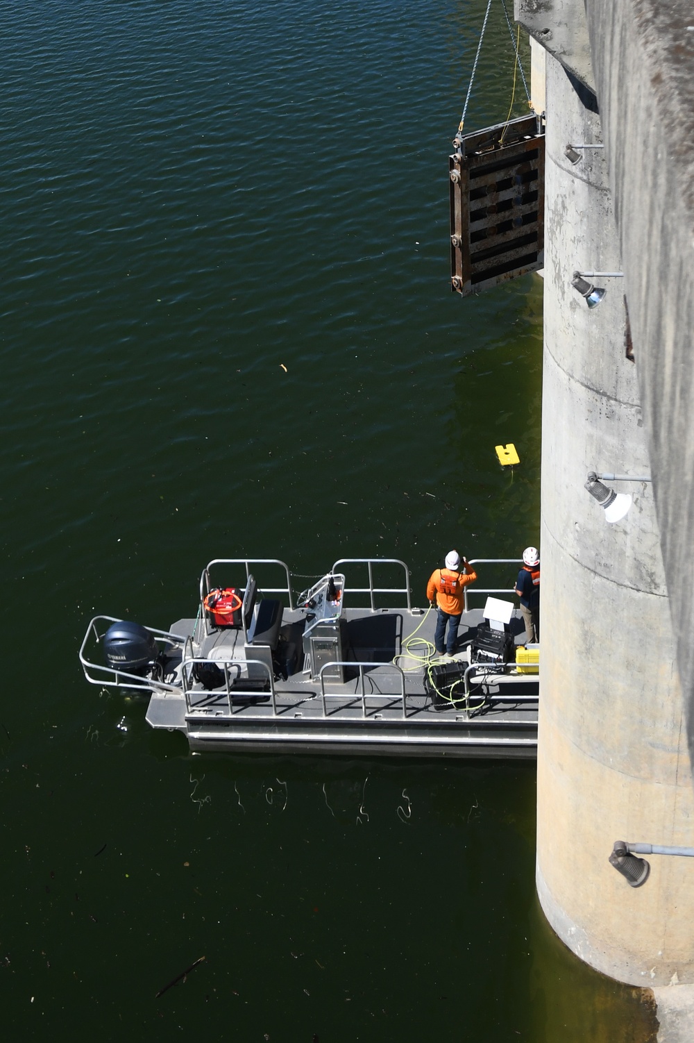 Corps of Engineers enhances Caney Fork River ecosystem with Center Hill Dam orifice gate reinstallation