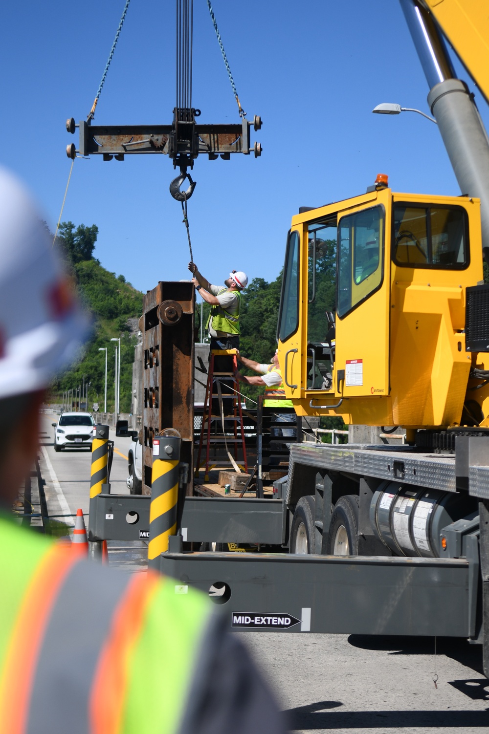 Corps of Engineers enhances Caney Fork River ecosystem with Center Hill Dam orifice gate reinstallation