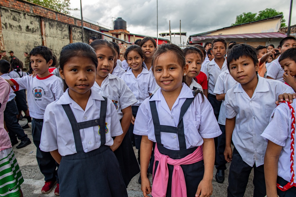 CJTF-RS24 leadership visits Iquitos school, hospital