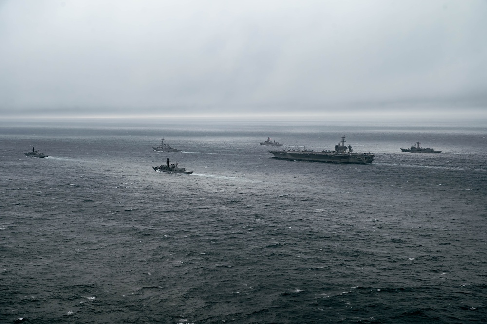 George Washington Participates in Bilateral Exercises with Chile