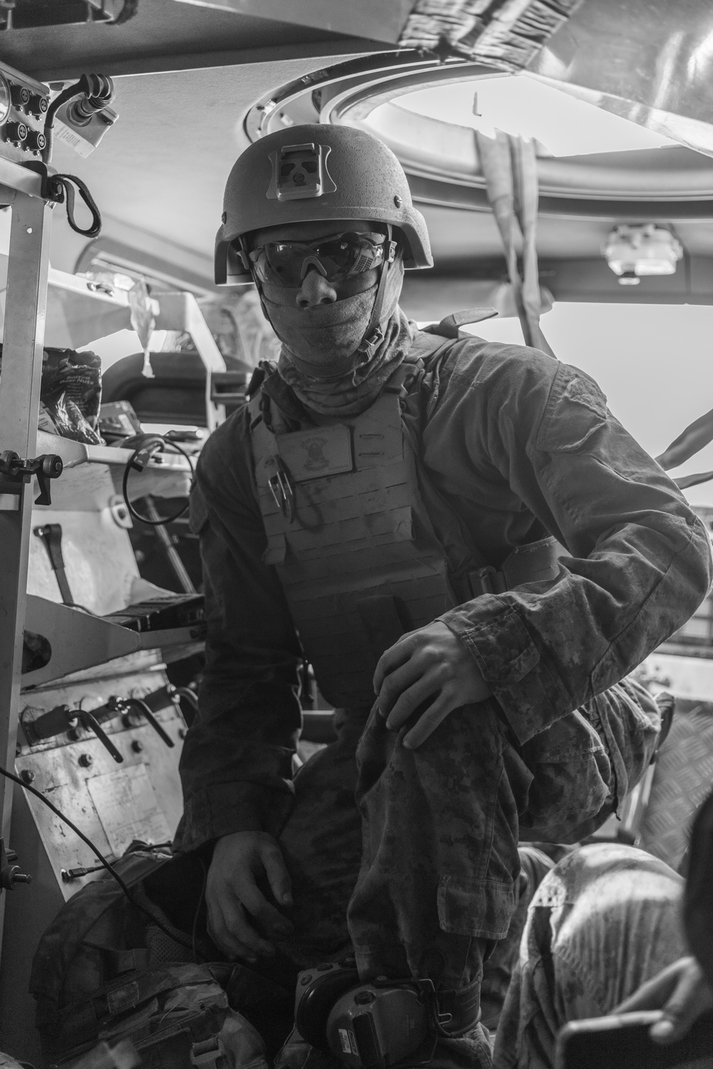 MRF-D 24.3: U.S. Marines, Australians move to firing position during Thunder Walk 24