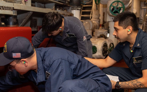 Maintenance aboard USS Robert Smalls