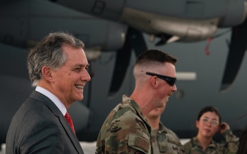 Representative French Hill Visits the 386th AEW
