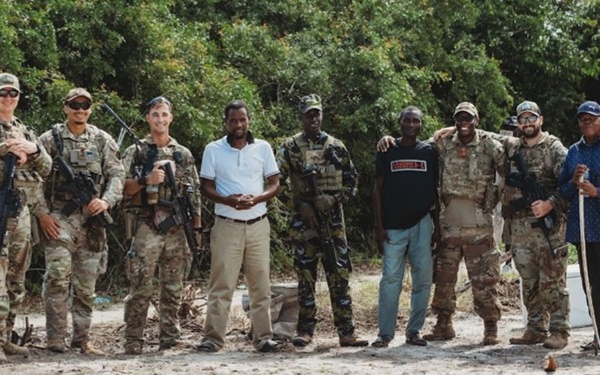 Manda Bay, Kenya (MBK)-US Army and Kenyan Marines Conduct Joint Patrol