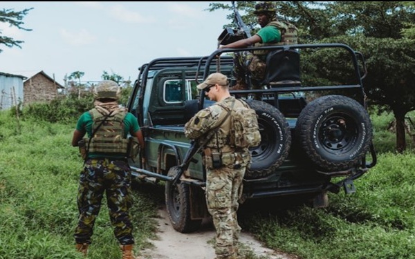 Manda Bay, Kenya (MBK)-US Army and Kenyan Marines Conduct Joint Patrol