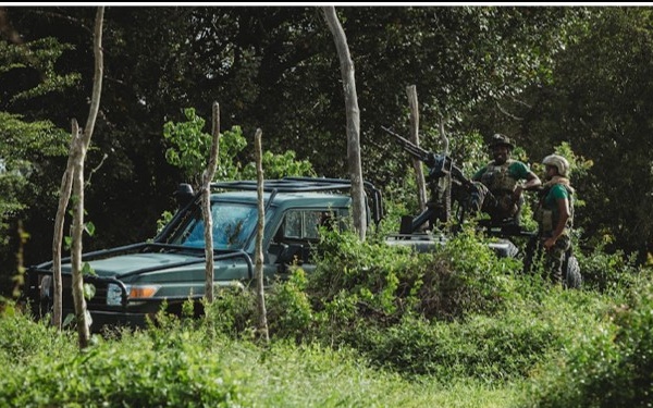 Manda Bay, Kenya (MBK)-US Army and Kenyan Marines Conduct Joint Patrol