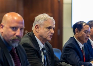 USACE hosts Vietnamese Delegation