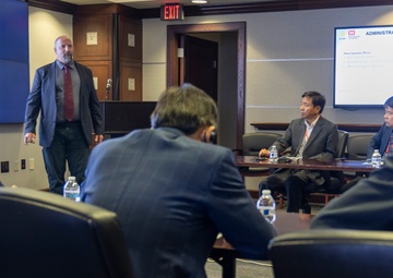 USACE hosts Vietnamese Delegation