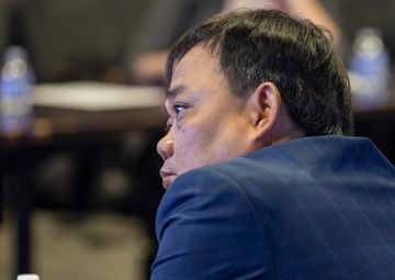 USACE hosts Vietnamese Delegation