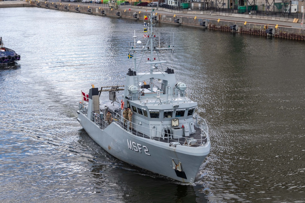 BALTOPS 24 Ship Transits Through Sweden