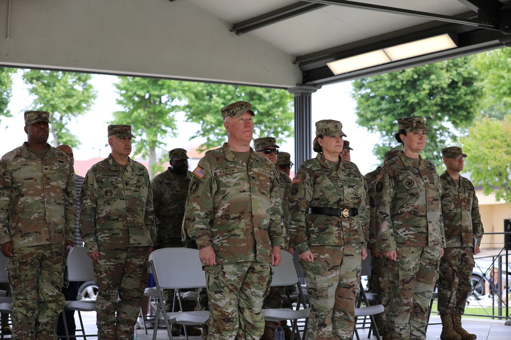 2500th Digital Liason Detachment Conducts Change of Command