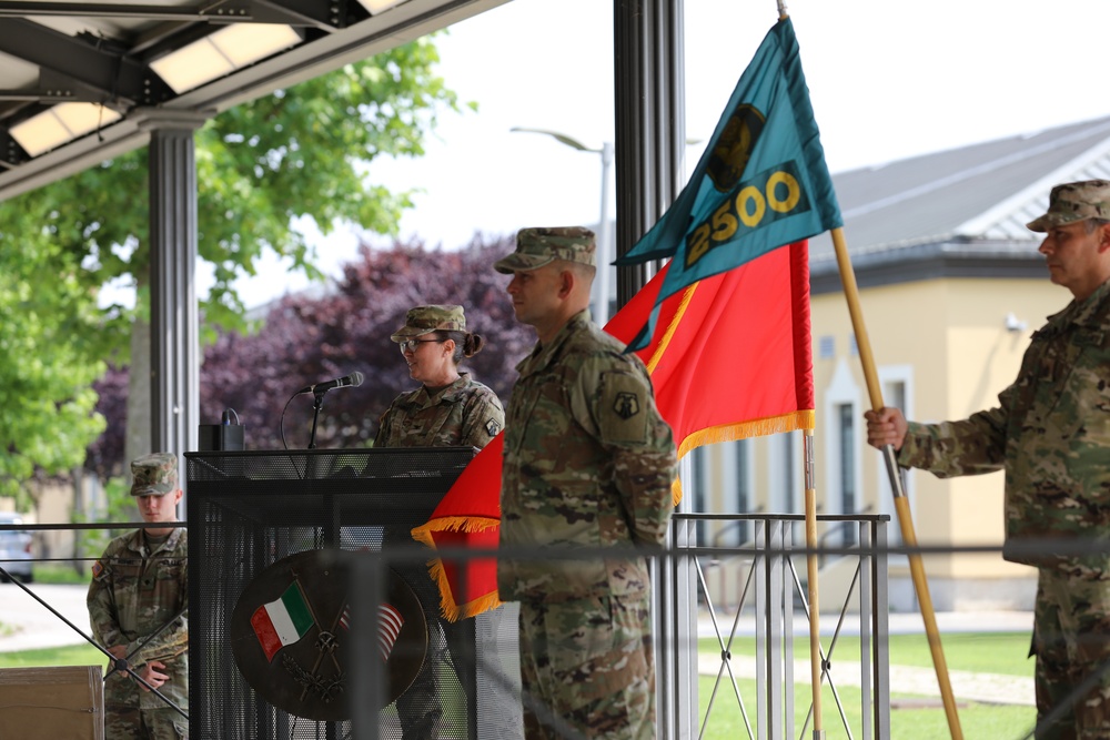 2500th Digital Liason Detachment Conducts Change of Command