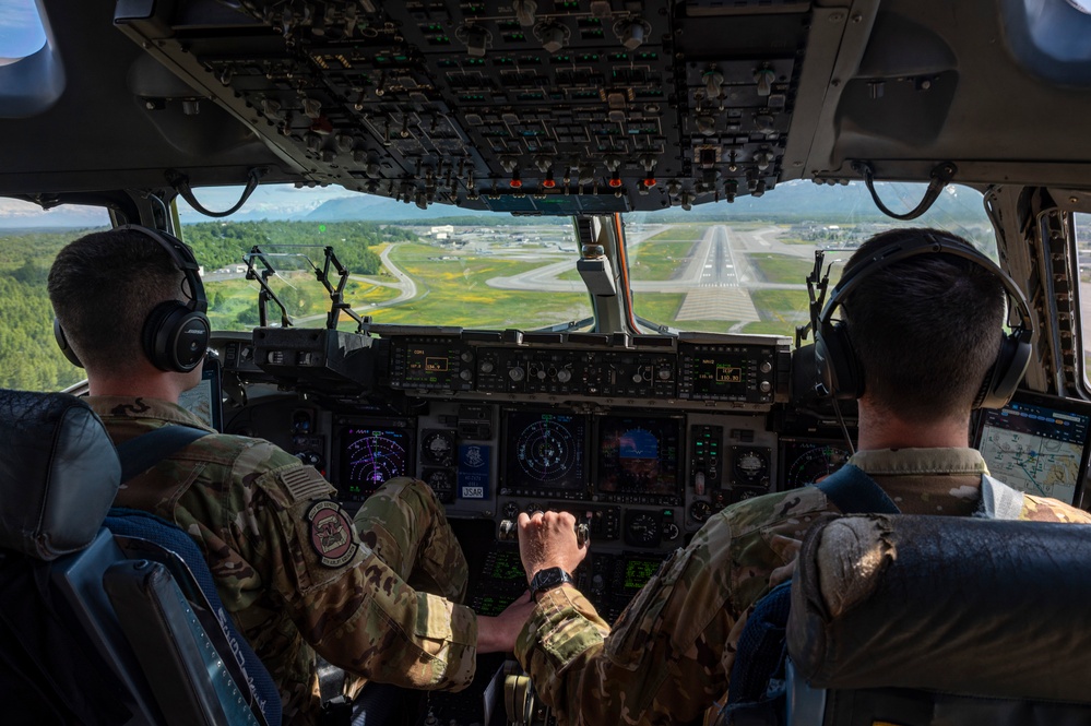 AMC C-17S EXPLODE INTO THEATER FOR VALIANT SHIELD 24