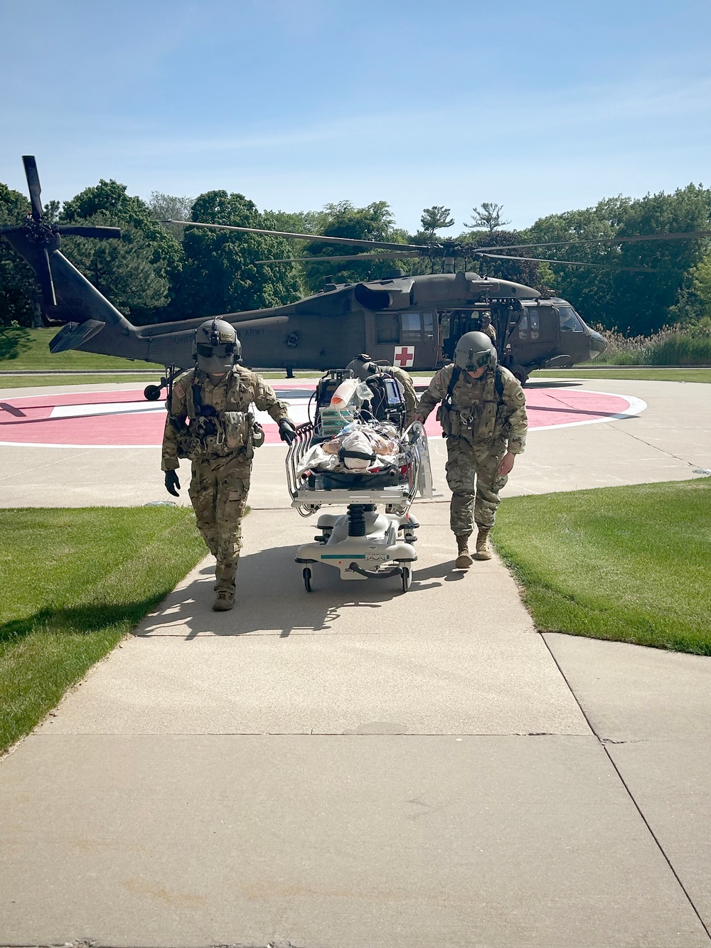 Wisconsin Guard Black Hawk unit teams with Aurora for mass casualty exercise