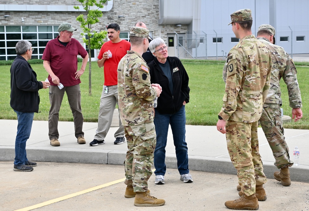 Pa. national guard soldiers are visited by USO