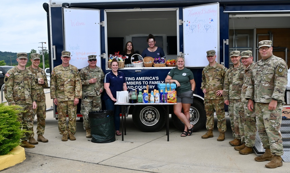 Pa. national guard soldiers are visited by USO