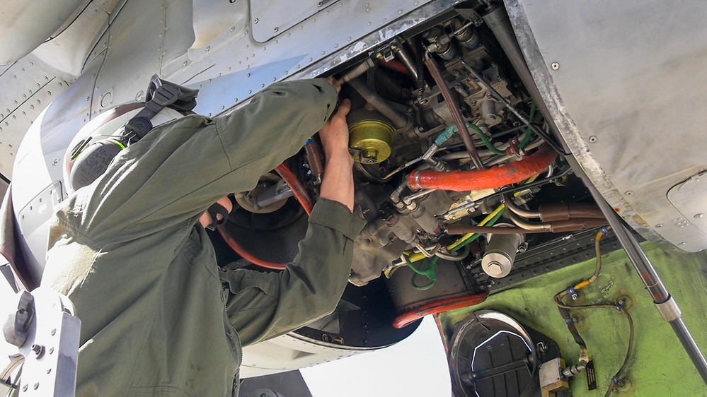 VMM-365 (REIN), 24th MEU (SOC) Aircraft Maintenance in Sweden