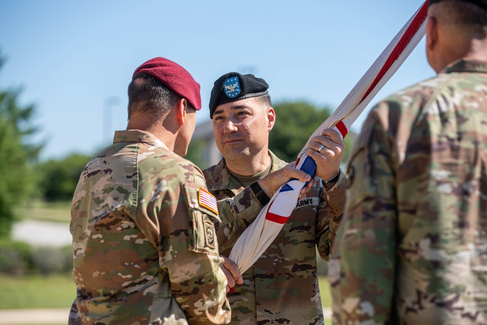 DVIDS - Images - 3rd ESC Change of Command Ceremony [Image 4 of 4]