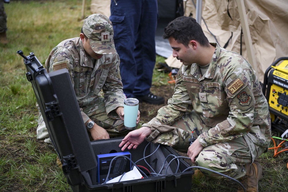 194th Communications Squadron hosts Catastrophic Communications Challenge