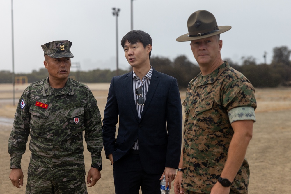 Republic of Korea Sgt. Maj. Visits MCRD San Diego