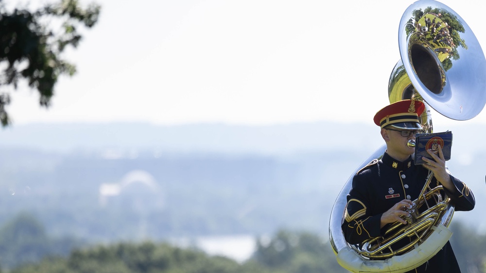 U.S. Army Soldiers support Army Full Honor Arrival ceremony in honor of the Chief of Staff of the Army (Spain)