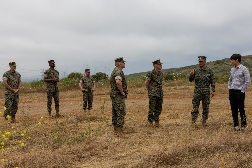 Republic of Korea Sgt. Maj. Visits MCRD San Diego