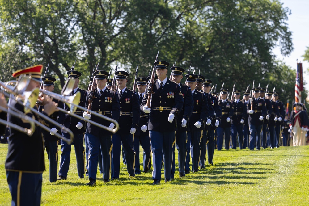 U.S. Army Soldiers support Army Full Honor Arrival ceremony in honor of the Chief of Staff of the Army (Spain)