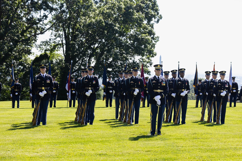 U.S. Army Soldiers support Army Full Honor Arrival ceremony in honor of the Chief of Staff of the Army (Spain)