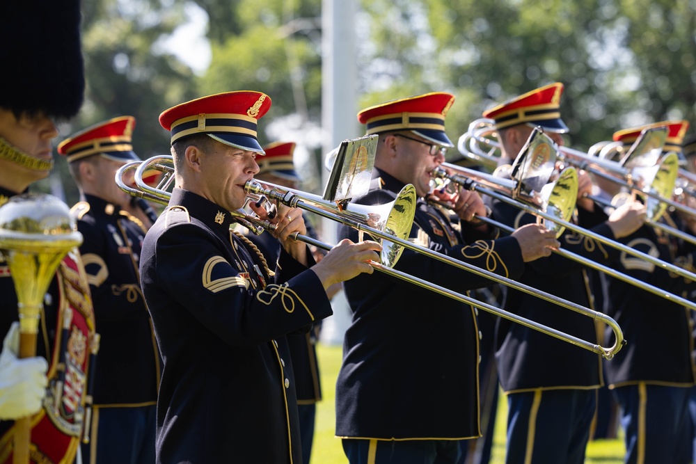 U.S. Army Soldiers support Army Full Honor Arrival ceremony in honor of the Chief of Staff of the Army (Spain)