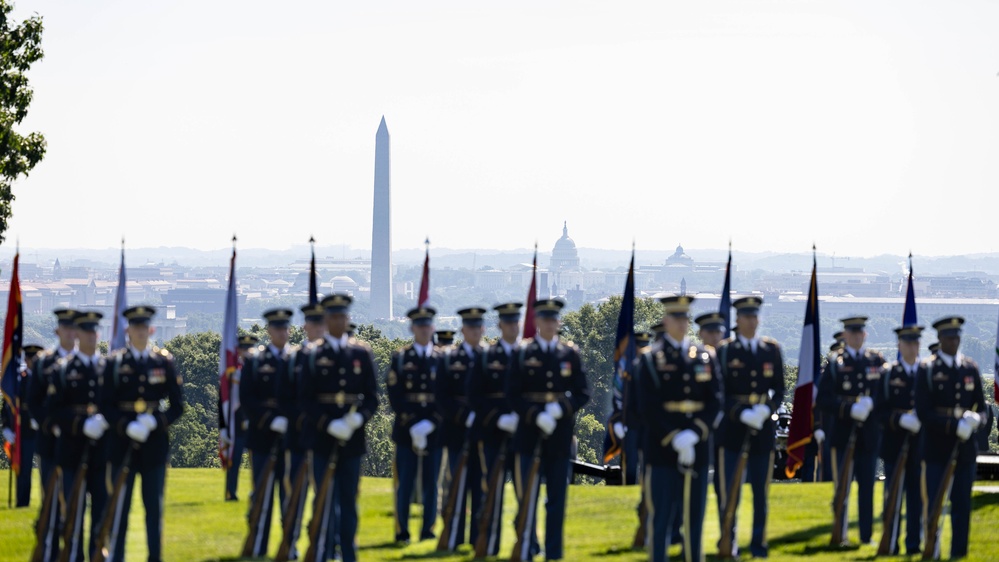 U.S. Army Soldiers support Army Full Honor Arrival ceremony in honor of the Chief of Staff of the Army (Spain)