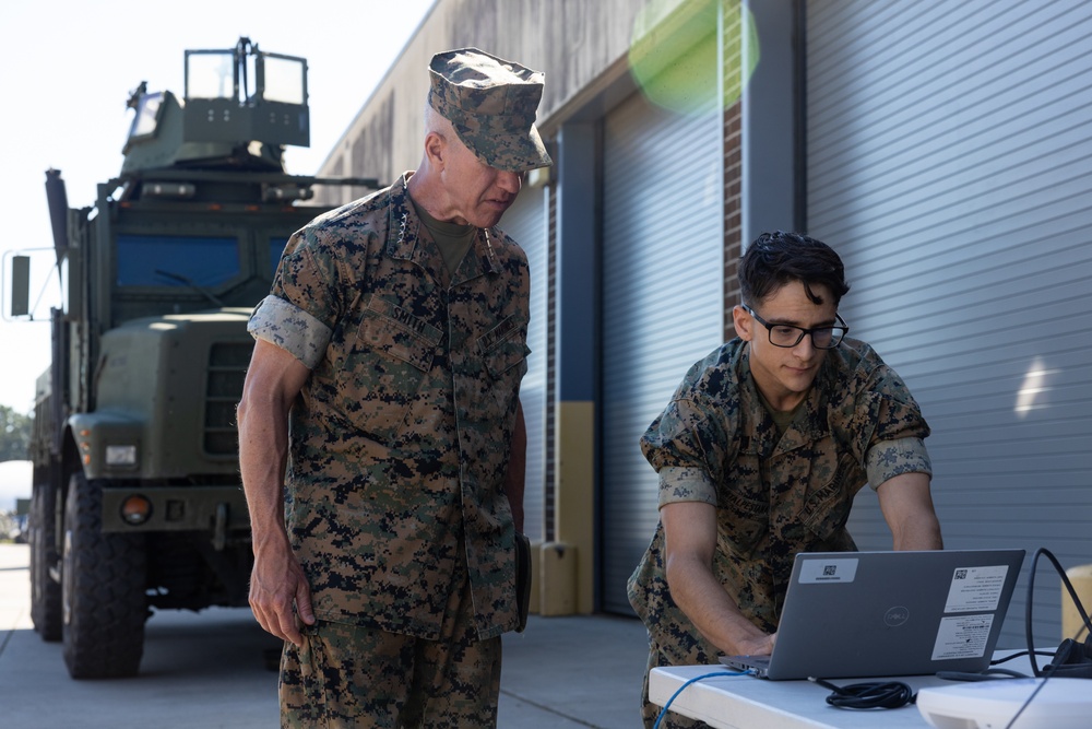Commandant, Gen. Smith, and Sgt. Maj. Ruiz Visit 2nd Marine Logistics Group