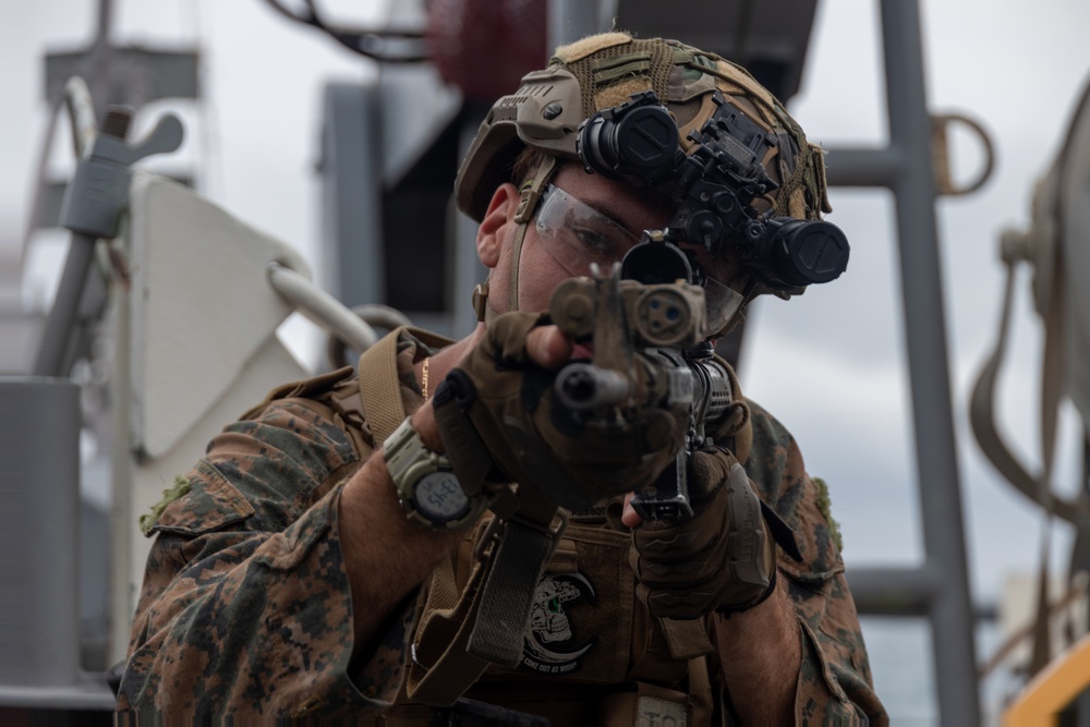 Battalion Landing Team 1/4 conducts a visit, board, search, and seizure exercise aboard the USS Warrior