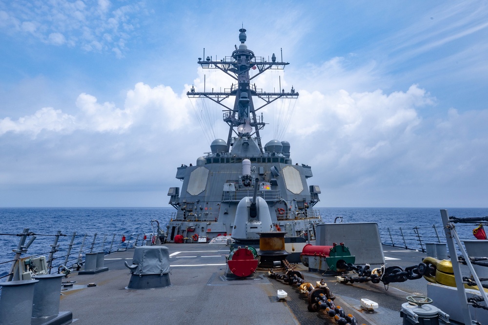 USS Higgins (DDG 76) conducts routine operations