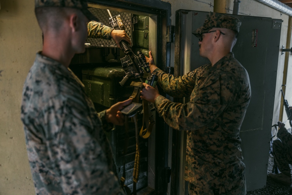 CLB-8 Marines Convoy to Gotland Island