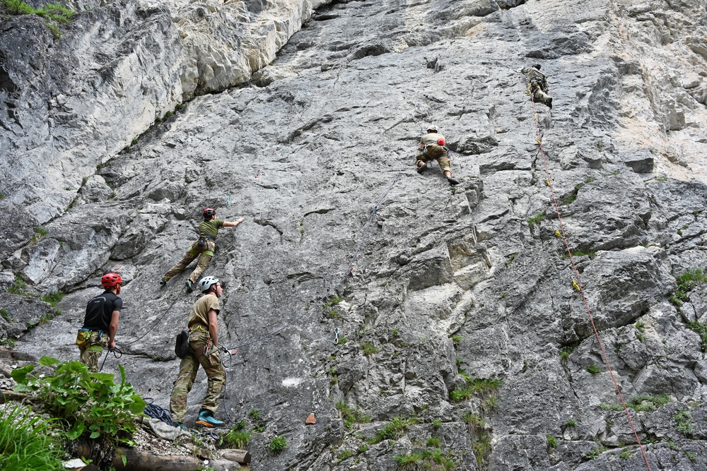 Basic Climbing Course