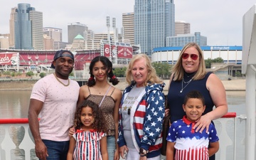 Gold Star Families share tenth cruise on the Ohio River